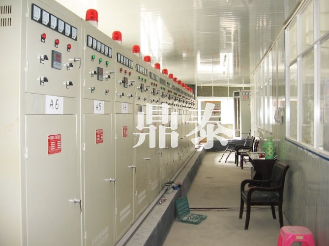 ?；⒅榭刂乒?/> </div>
          <div   id=